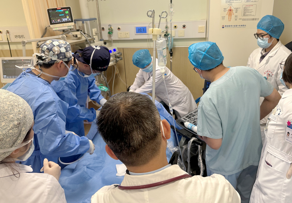 男子心脏呼吸骤停！南医大二附院多学科接力跑赢「死神」