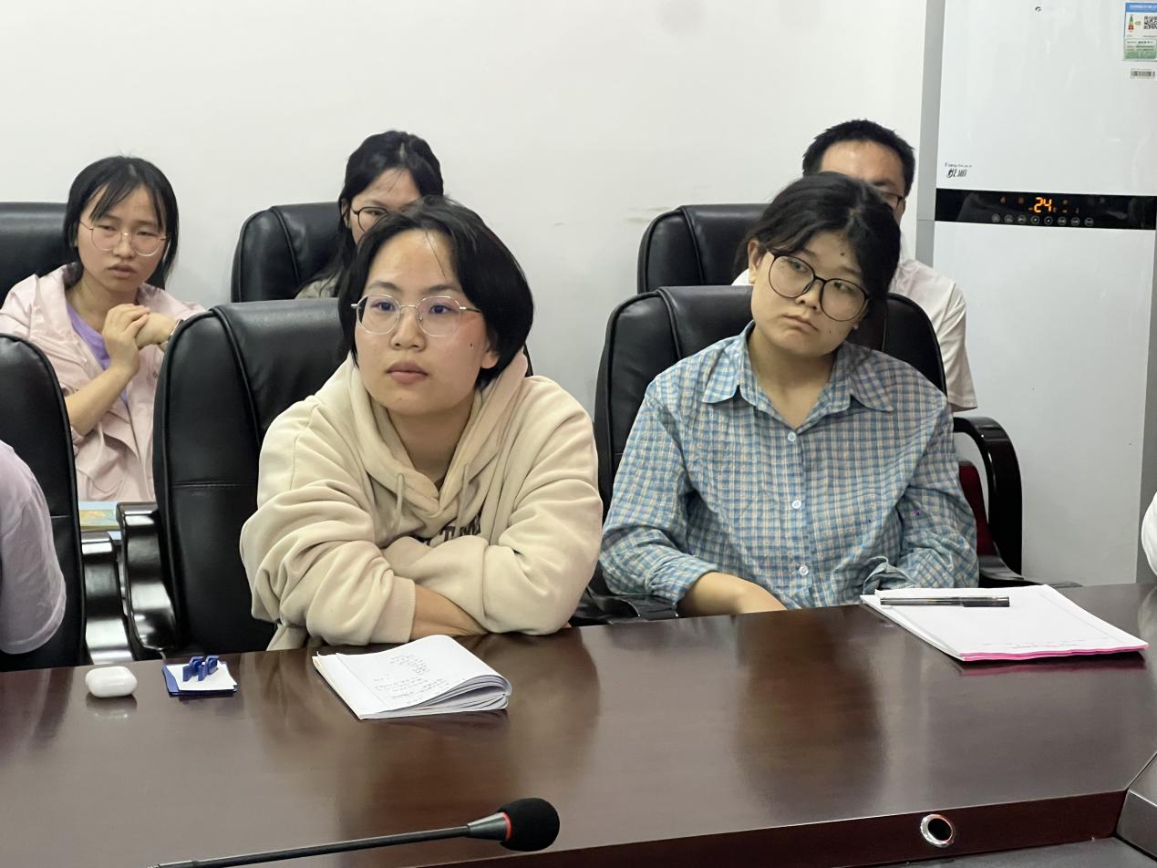 南昌大学第二临床医学院举办 2025 年考研与就业座谈会