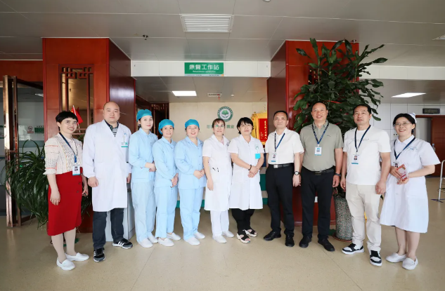 提灯照亮生命路，仁心谱写奉献歌——邵东市人民医院 2025 年「5.12」国际护士节活动圆满举行