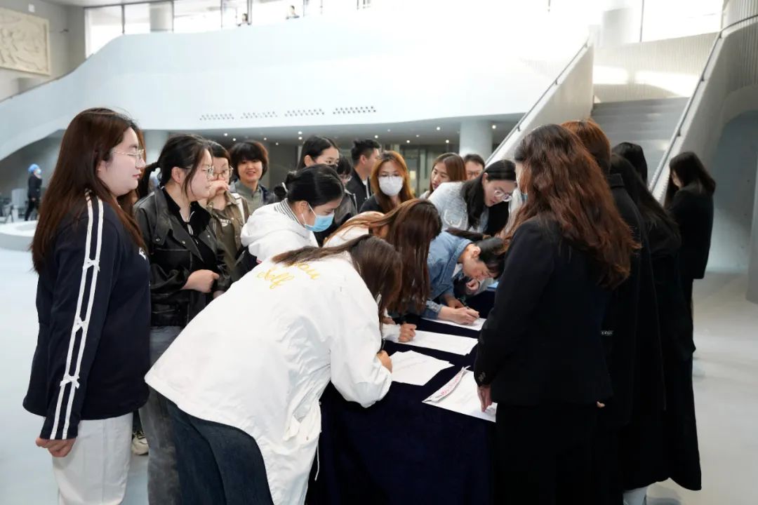 CAR-T 赋能，融合向前 | 第五届陆道培医疗细胞治疗大会在燕达陆道培医院新院报告厅隆重召开