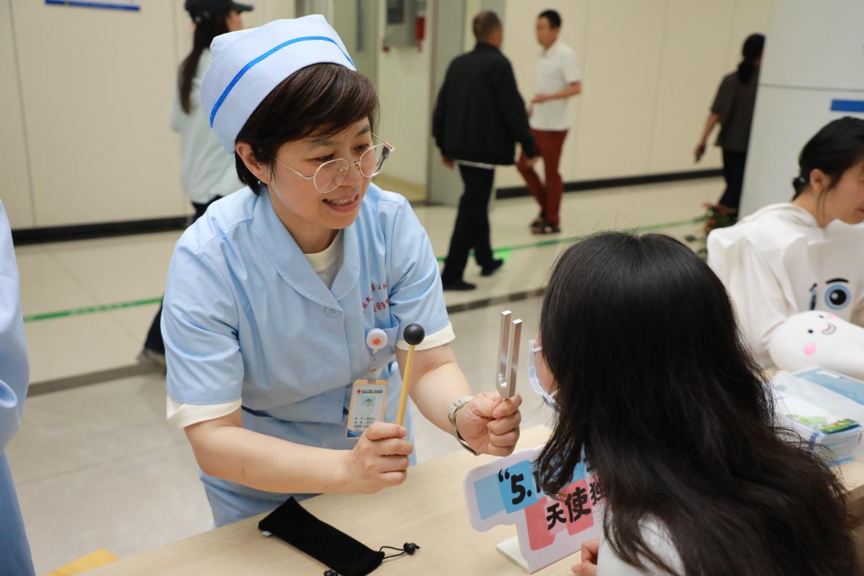 南昌大学二附院开展口腔、耳鼻咽喉主题科普活动