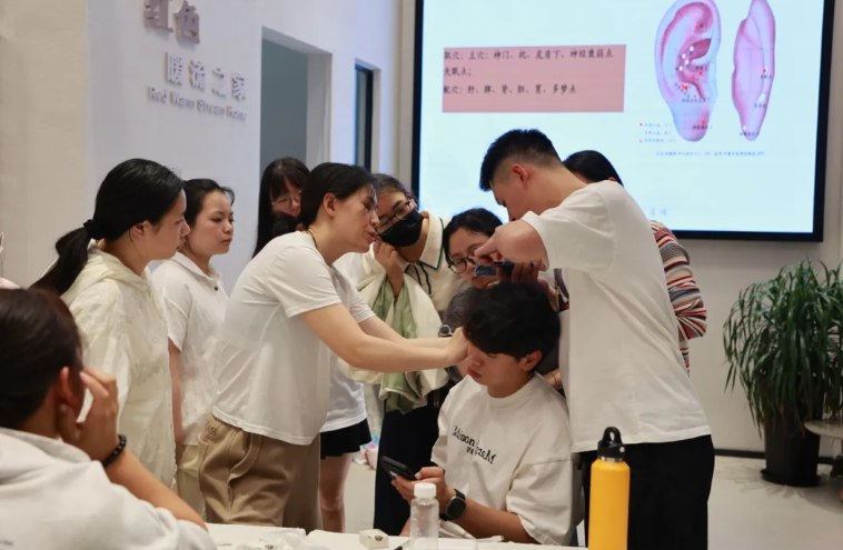 「青年夜校」圆满收官 中医养生课为青年「充电」赋能