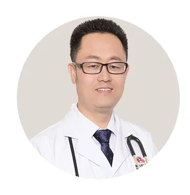 孩子挤眉弄眼、怪叫不停？小心抽动症在「捣乱」！