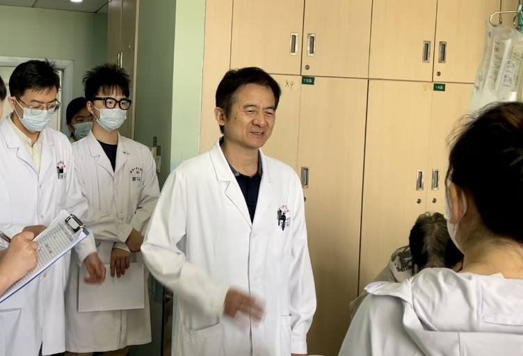 机器人手术创生命奇迹 73 岁食管癌患者时隔 3 个月喝上首口米汤