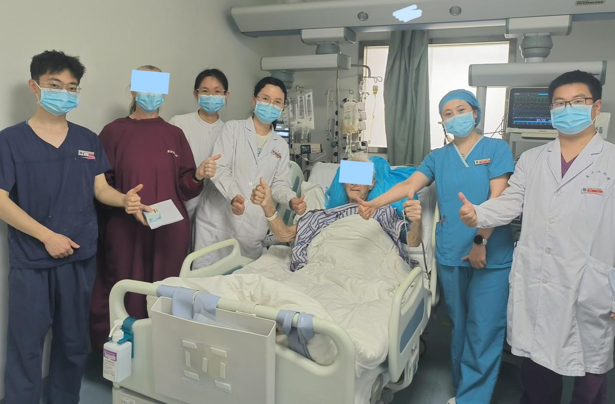 院训引领下的跨国生命救援——澳大利亚籍游客重症救治纪实