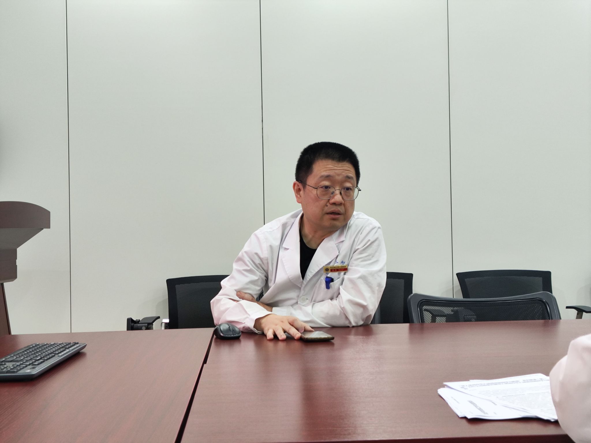 核医学科党支部召开专题组织生活会——深学细悟中央八项规定精神 严守舆情风险防控底线