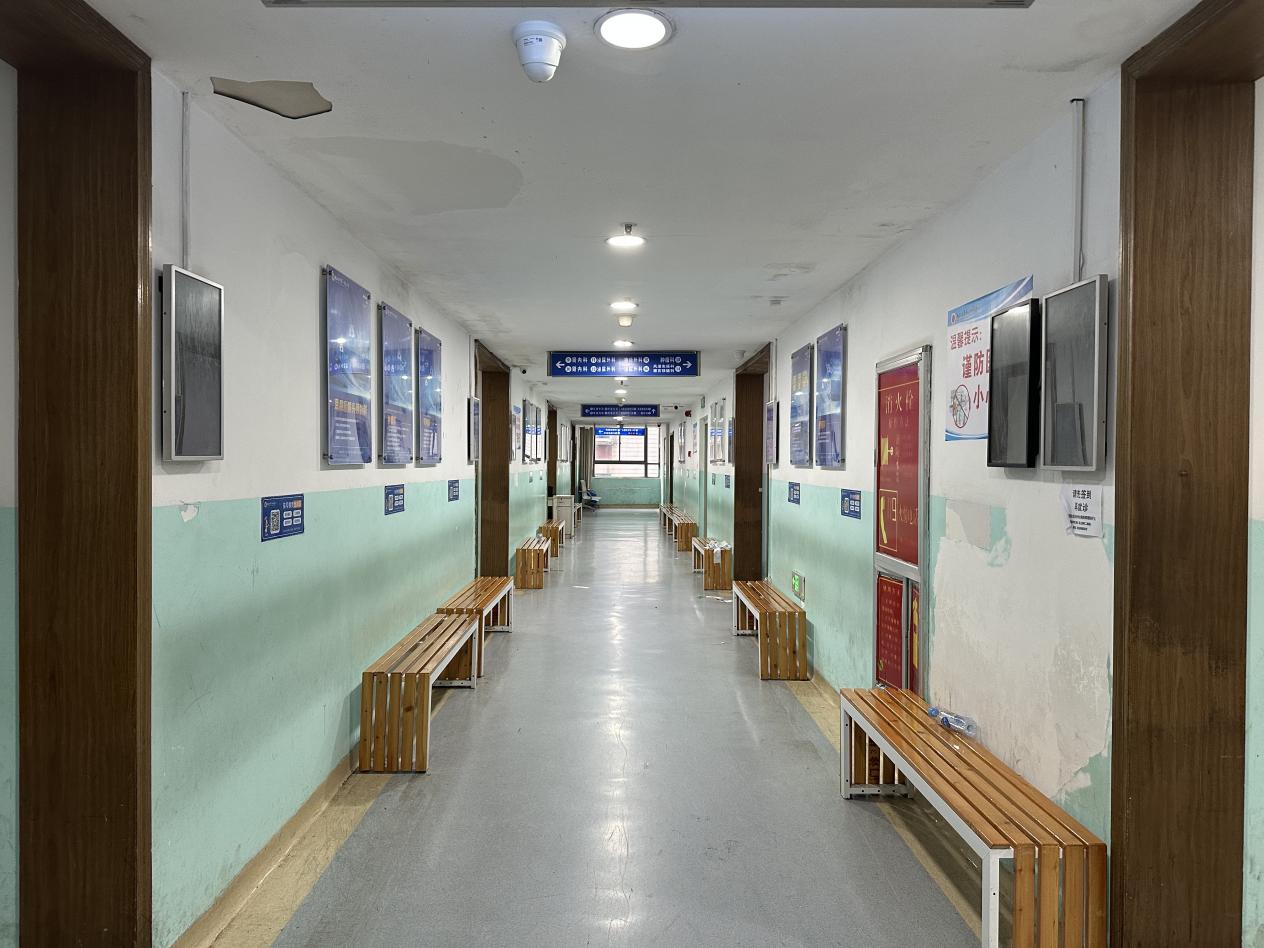 服务不打烊,暖心伴您行——南大二附院东湖院区门诊升级改造有序推进