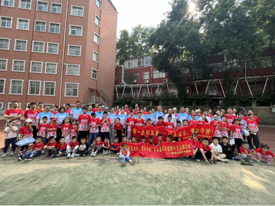 关注儿童足部健康 武汉大学中南医院举办全球爱足日活动