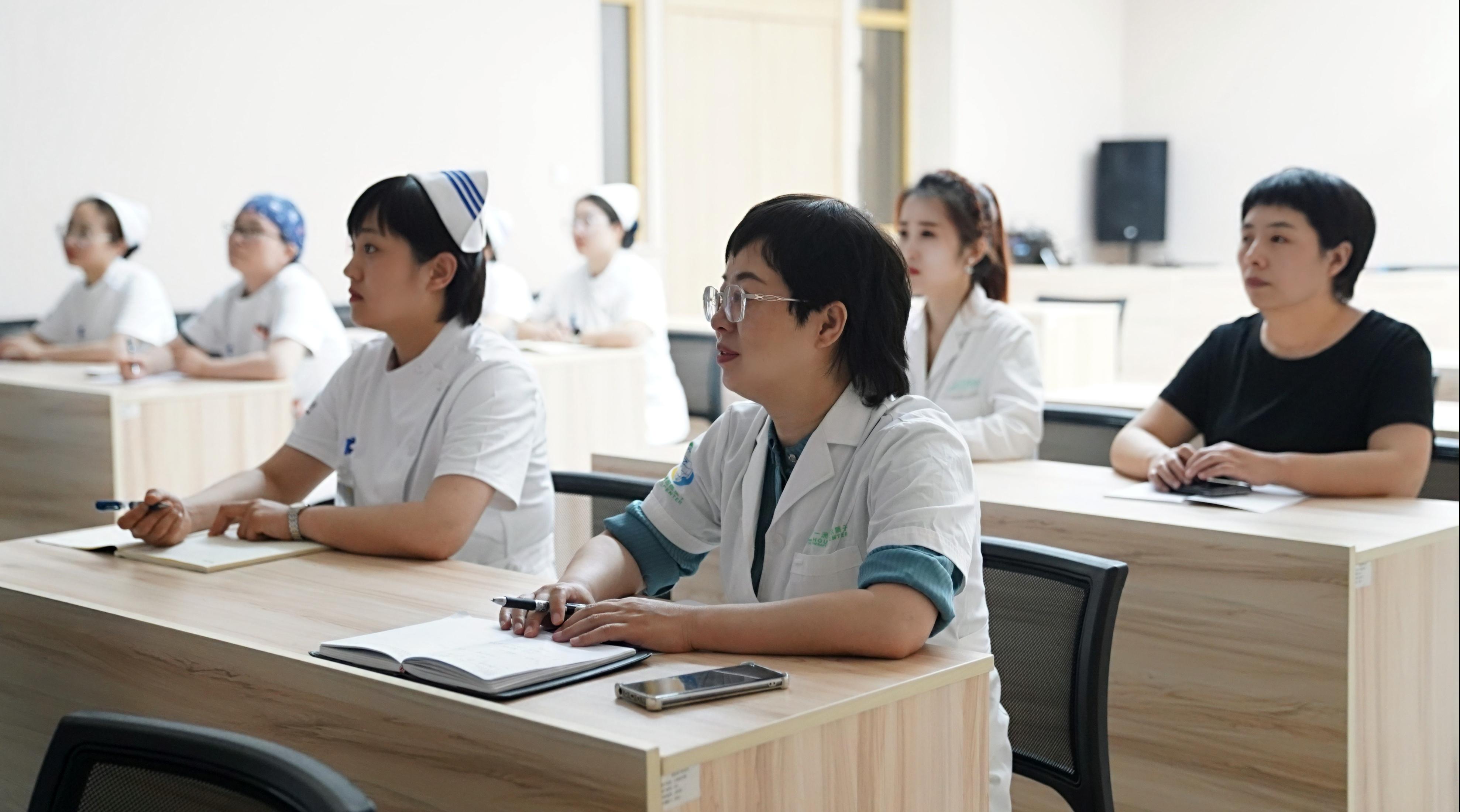 对标行业标杆，赋能服务提质——河北一洲肿瘤医院赴和睦家参访交流并召开总结会