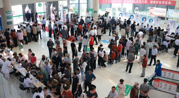 湖北省人民医院与咸宁市中心医院深化医联体合作