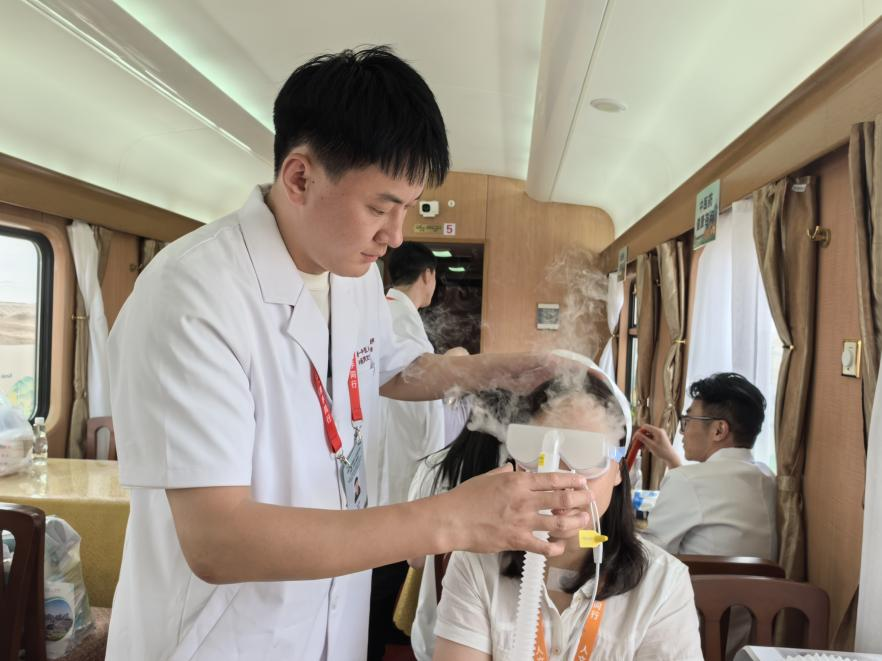 中亚专列搭桥梁 岐黄之术启新章——中国-中亚国际人文旅游专列盛大启程