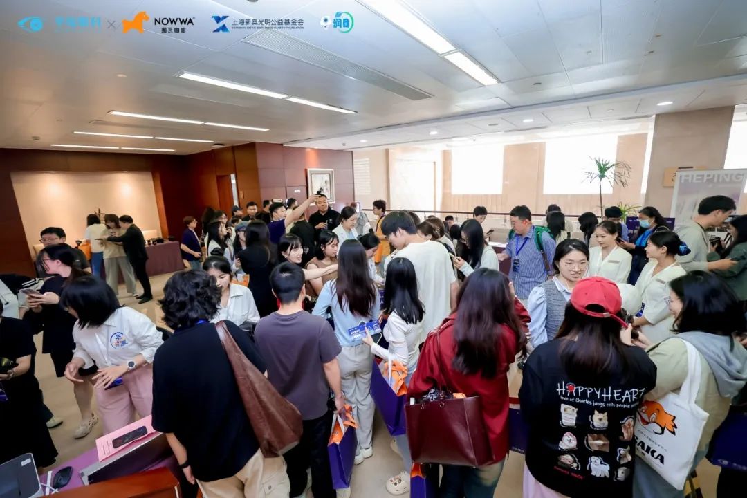 国内首个干眼 AI 自测工具发布，华厦眼科 AI 技术赋能眼健康公益新生态