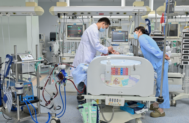 孝感女孩突发暴发性心肌炎 两地联动抢回一命