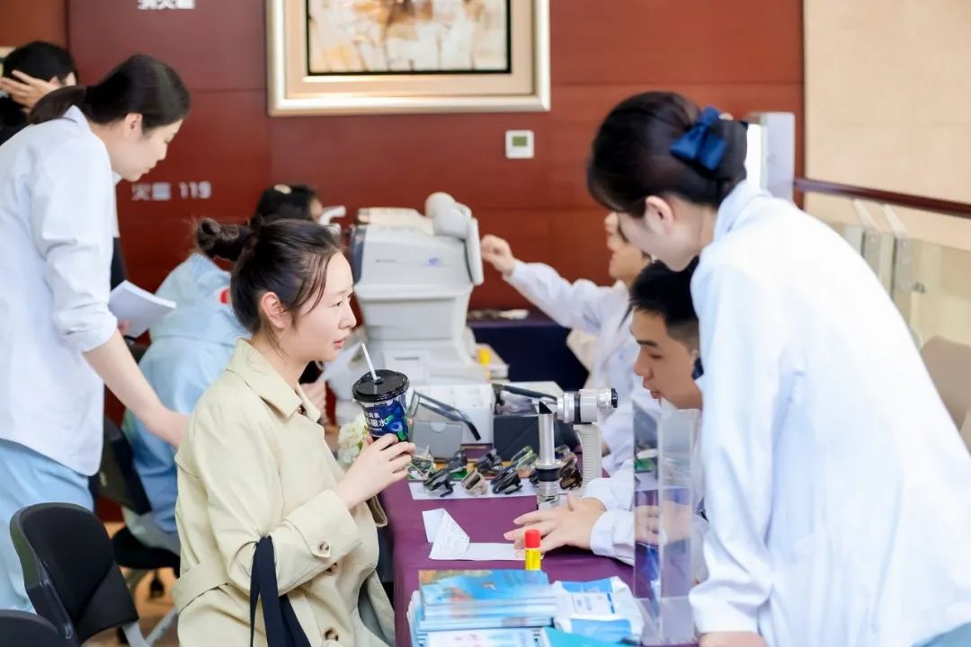 国内首个干眼 AI 自测工具发布，华厦眼科 AI 技术赋能眼健康公益新生态