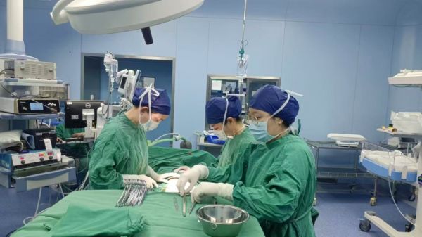 胎盘盖着宫颈口有多危险？二胎妈妈 「闯关」 ，母女平安！