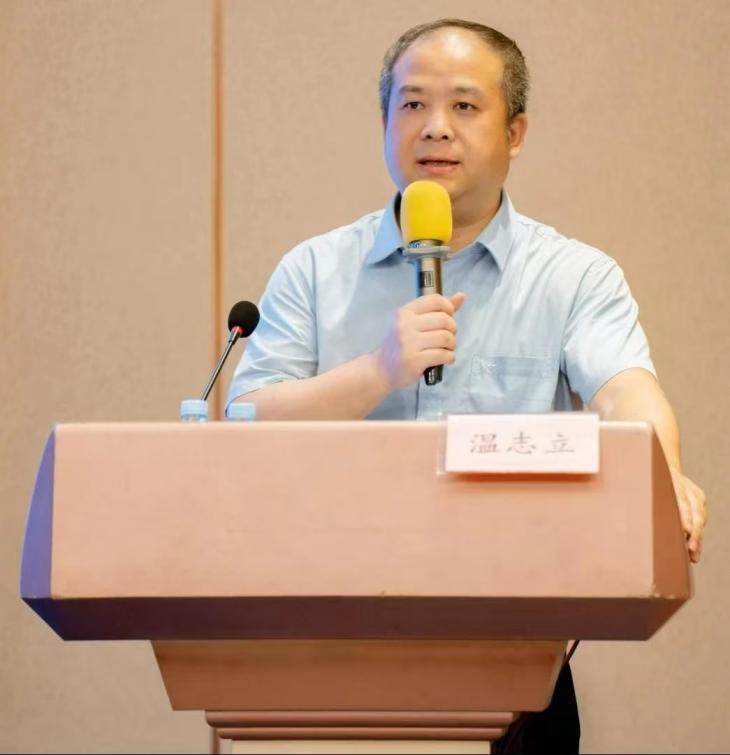 厉有名教授莅临南昌大学二附院消化内科指导学科建设与科研创新工作