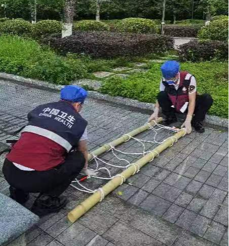 广西中医药大学一附院国家中医紧急医学救援队出色完成「2025 年全区道路交通事故紧急医学救援暨医疗应急队伍大练兵」综合演练任务