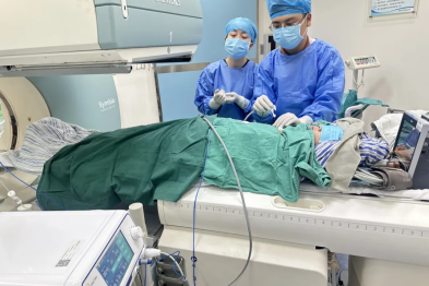 桂林医科大学一附院呼吸医学中心成功开展经皮多原发肺癌微波消融术