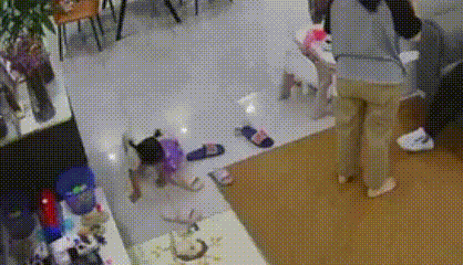 软萌玩具变「伤娃利器」,严重可致命!家长速查