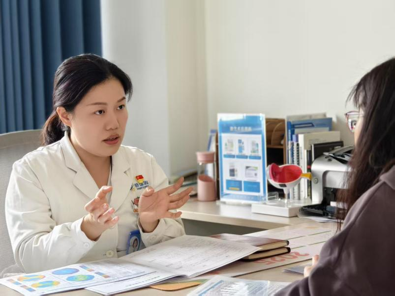 暑期摘镜总动员｜武汉普瑞眼科关念解答近视手术术前检查的重要性