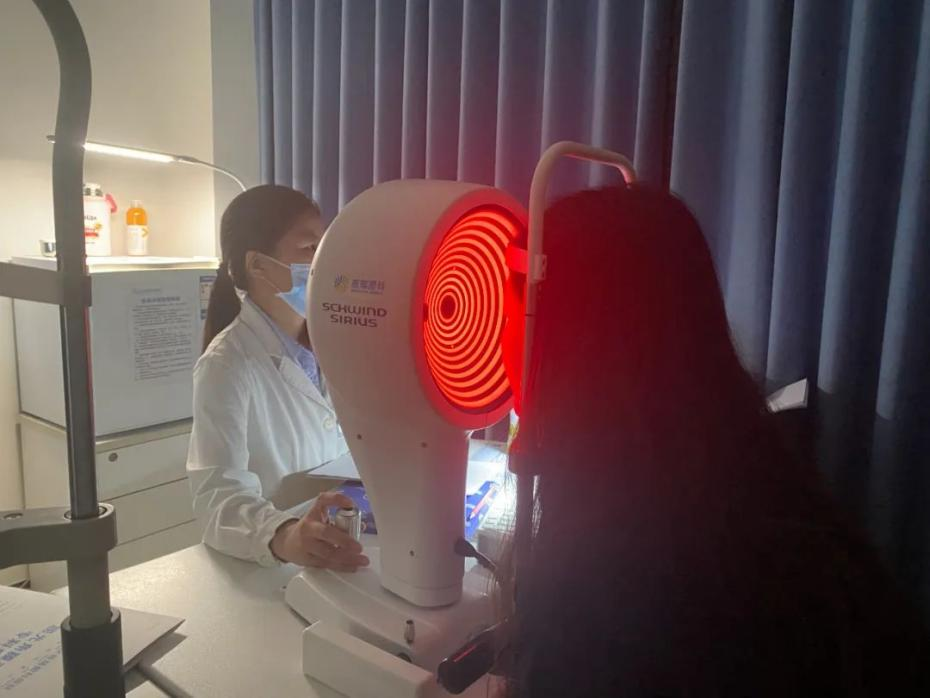 暑期摘镜总动员｜武汉普瑞眼科关念解答近视手术术前检查的重要性