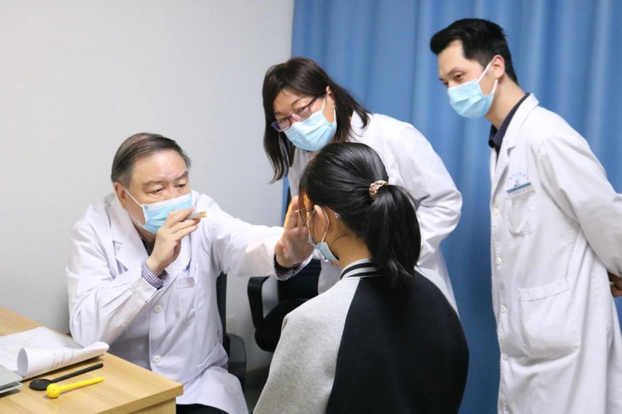 四十载光阴，医者仁心永不老