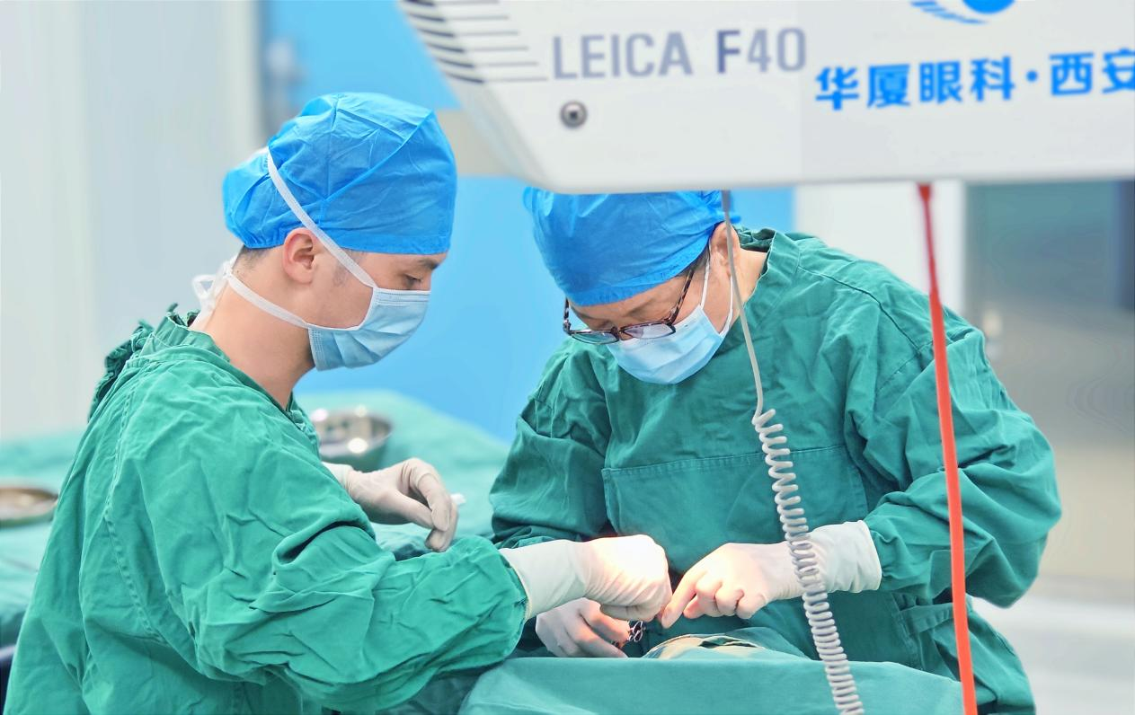 四十载光阴，医者仁心永不老