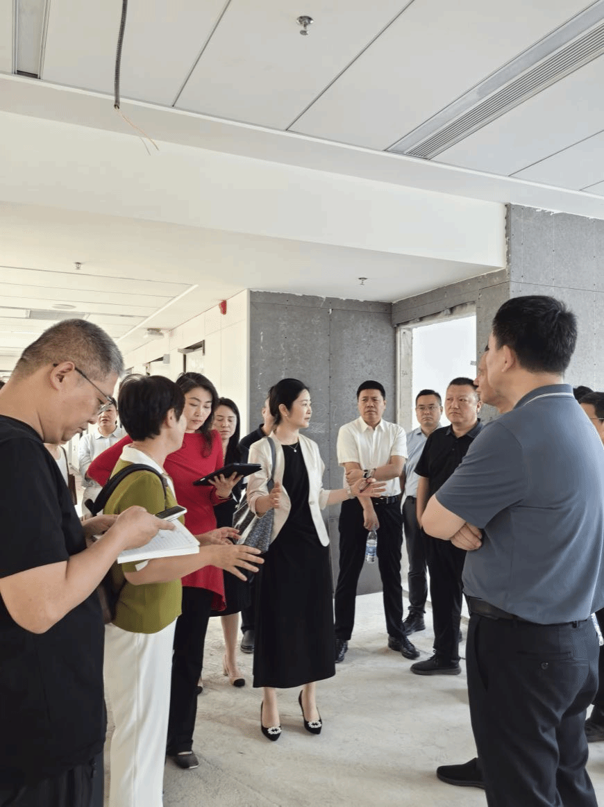 西安交通大学第二附属医院专家「把脉开方」 助力洛阳医院打造区域健康管理新高地