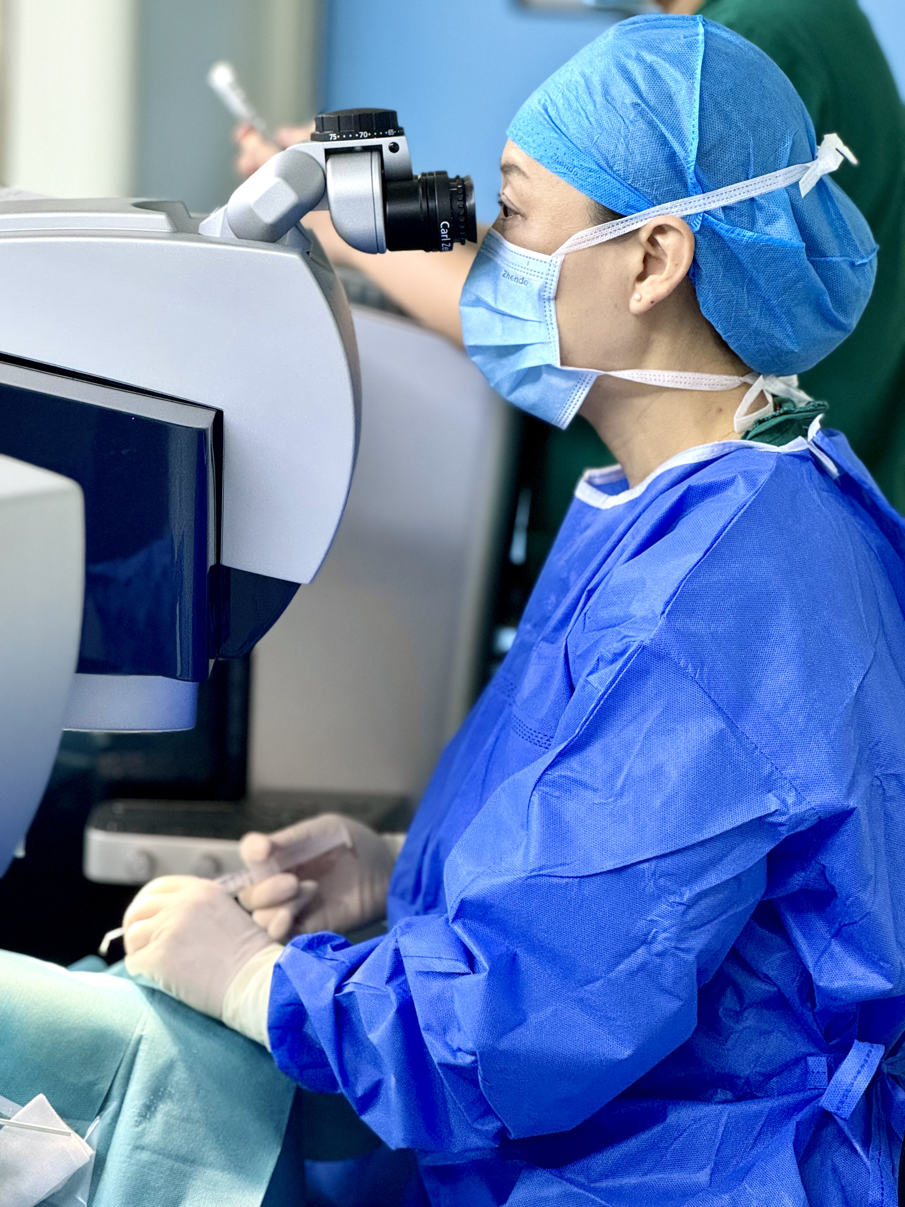 眼球震颤患者的新希望:近视手术助你摘掉眼镜