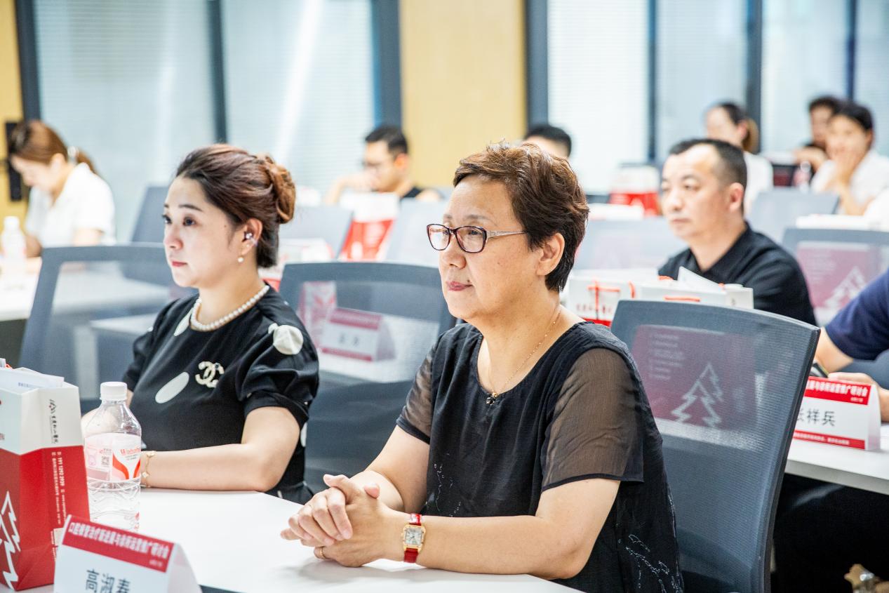 重庆市社会医疗机构协会口腔根管治疗新进展与诊所运营推广研讨会圆满召开