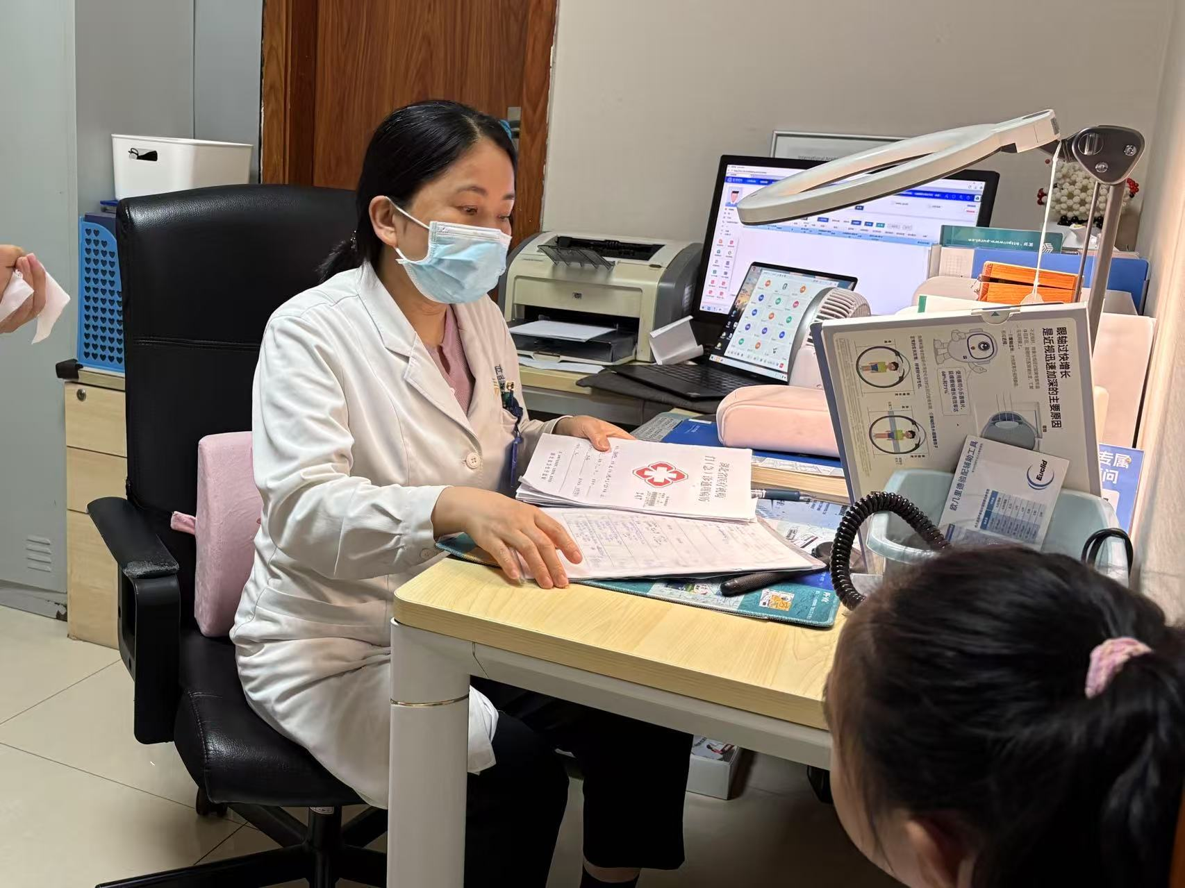 「三维一体」近视防控｜武汉普瑞眼科林珊教您控制近视度数增长？