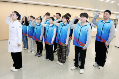 河北医科大学第一医院学生志愿者开放日，解锁志愿新体验，绽放青春正当时 