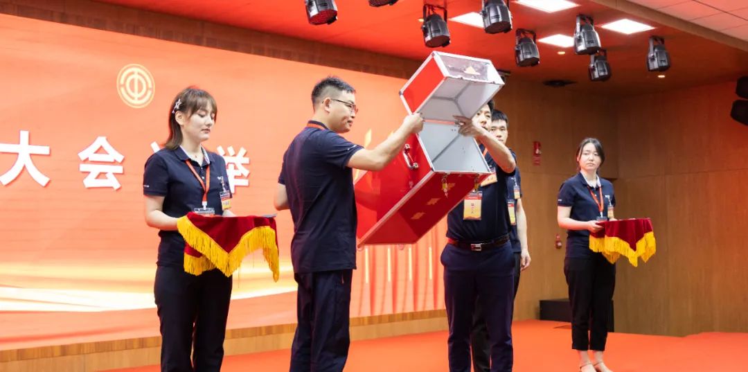 合肥京东方医院工会第二次会员代表大会暨第二届第一次职工代表大会顺利召开