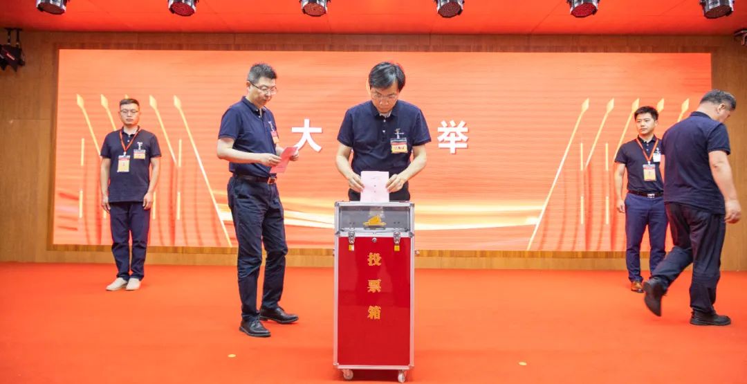 合肥京东方医院工会第二次会员代表大会暨第二届第一次职工代表大会顺利召开