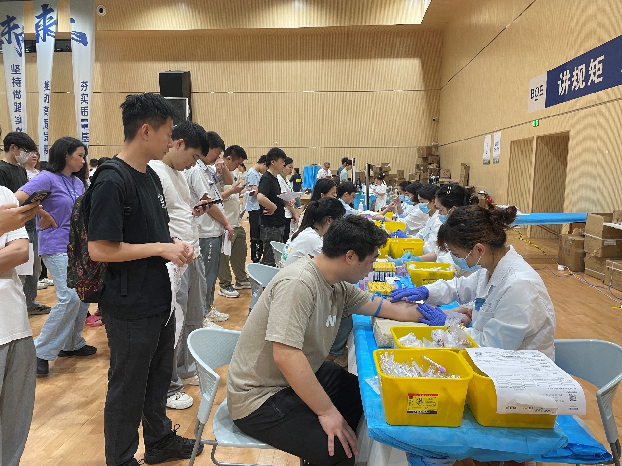 以院为家的守护者:周佳的医路担当