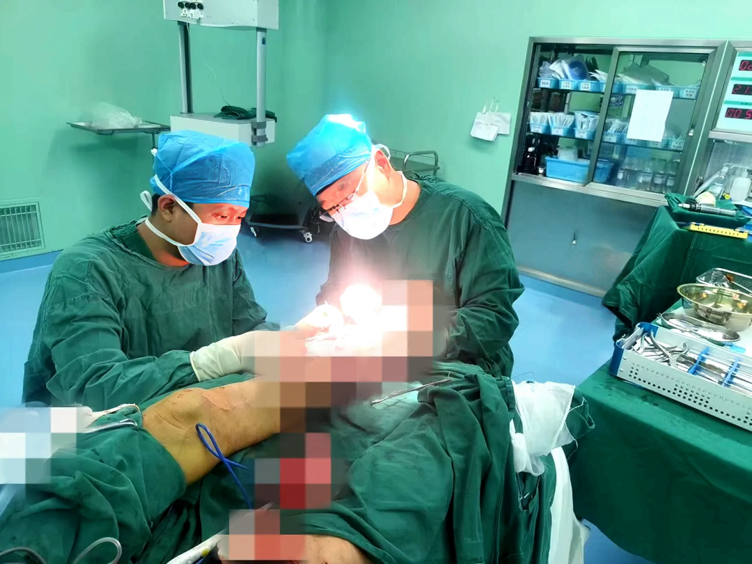 精细治疗保住受伤左足 蓟医团队书写抢救奇迹