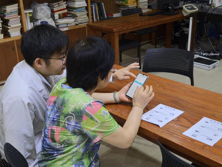 党建引领增赋能，专家下沉惠民生——珠海妇幼 15 个党支部联动香山社区启动家庭医生服务赋能系列活动