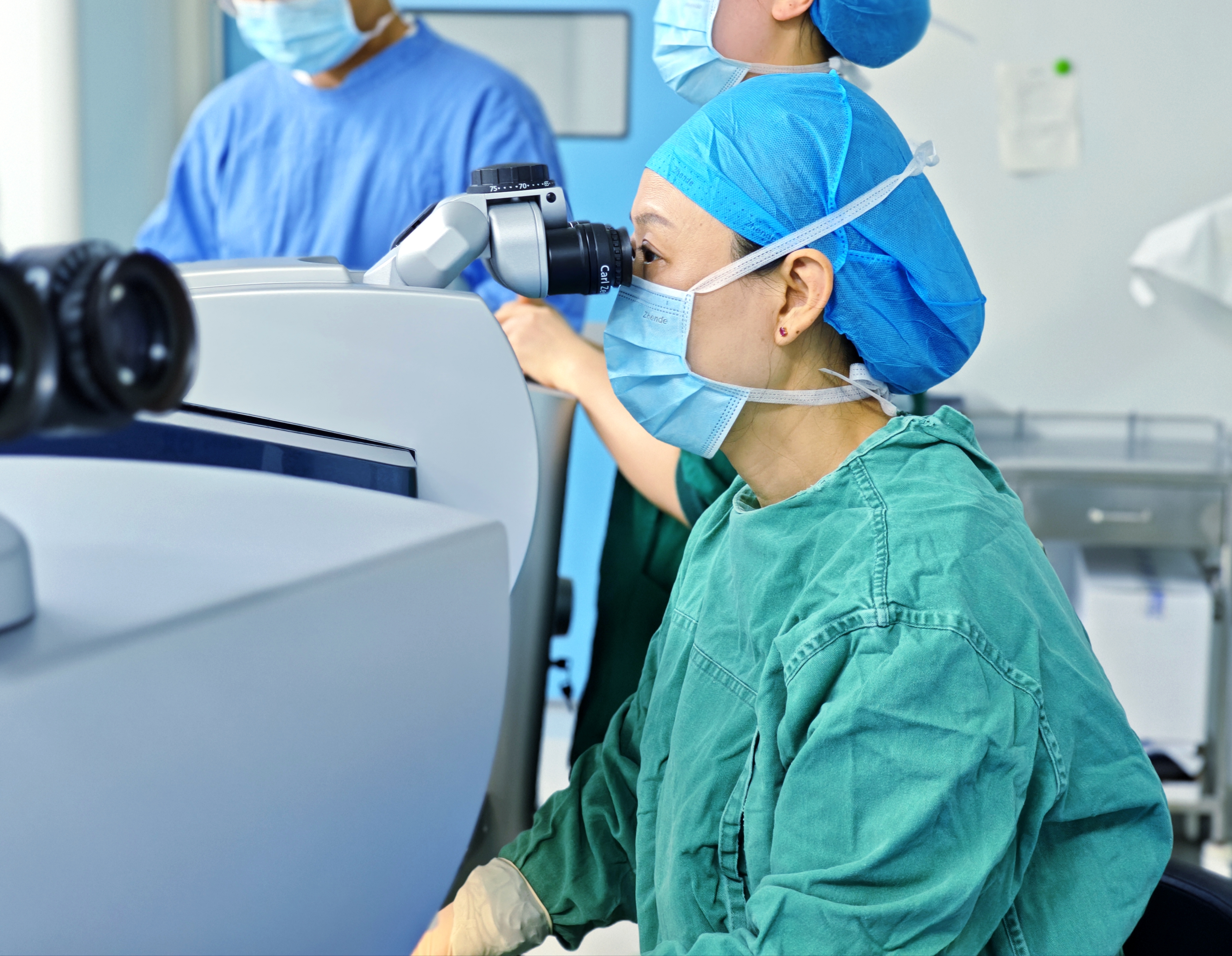 康军院长以「全光塑」量眼定制清晰视界