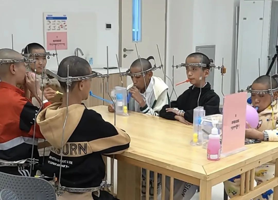 世界首例「反向折叠人」手术医生，感动中国年度人物梁益建合肥京东方医院名医工作站来了！