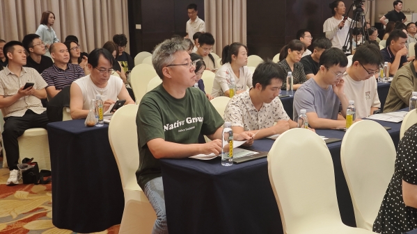 肿瘤治疗跨学科对话,陈中刚主任带着中医智慧亮相省级学术盛会