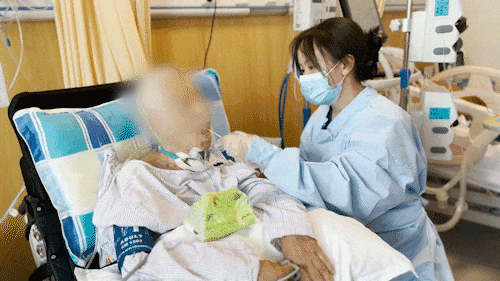 做了气切可以经口喂食吗？吞咽训练帮您解决「吃」的难题