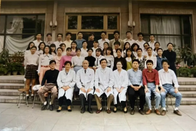 对话泰康牙医| 蒲萍：匠心三十载，用爱与专业守护每一份灿烂笑容