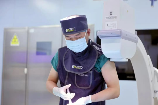 头晕手麻，脚踩棉花，竟是颈椎病作祟！​​