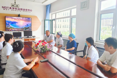 炎炎夏日聚力同行 本溪市中心医院太子河新城院区开展「共谋发展 暖心员工」研讨会