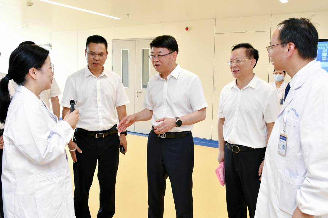 强强联合 让赣鄱百姓享优质医疗服务 ——浙大一院江西医院(一期)正式投入使用