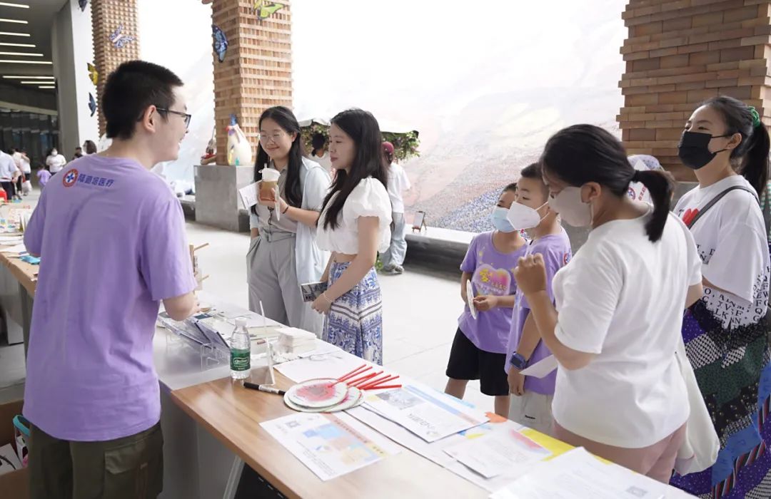 让爱在此扎根,温暖彼此同行 | 陆道培医院首届「培」伴爱心集市温馨举行