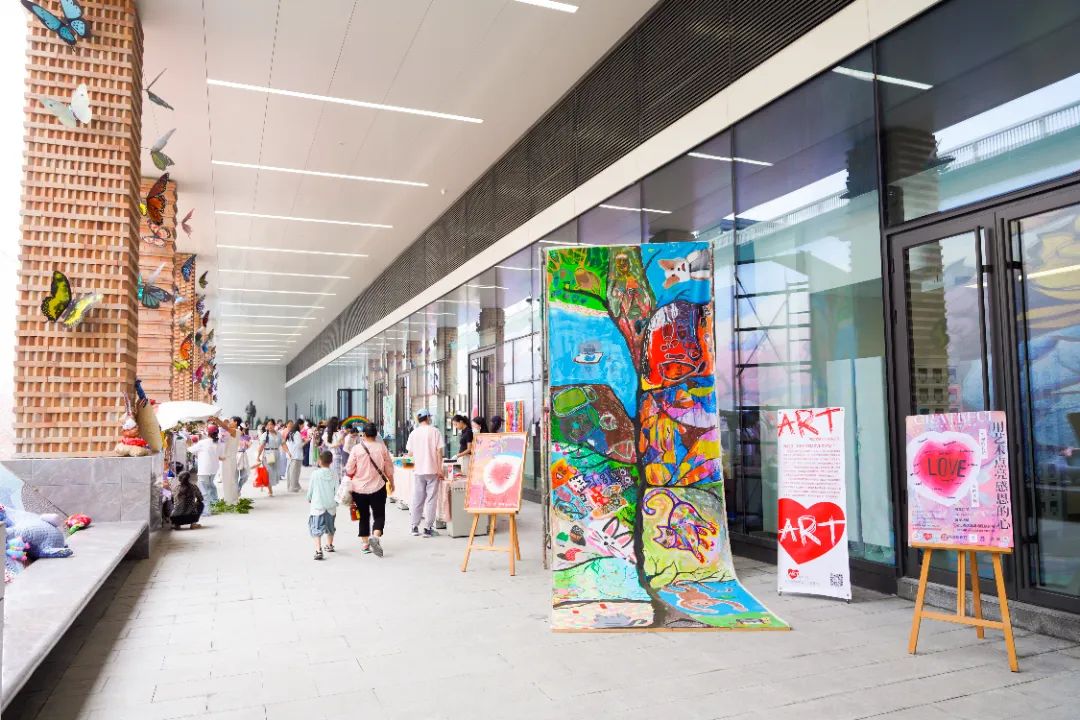 让爱在此扎根,温暖彼此同行 | 陆道培医院首届「培」伴爱心集市温馨举行