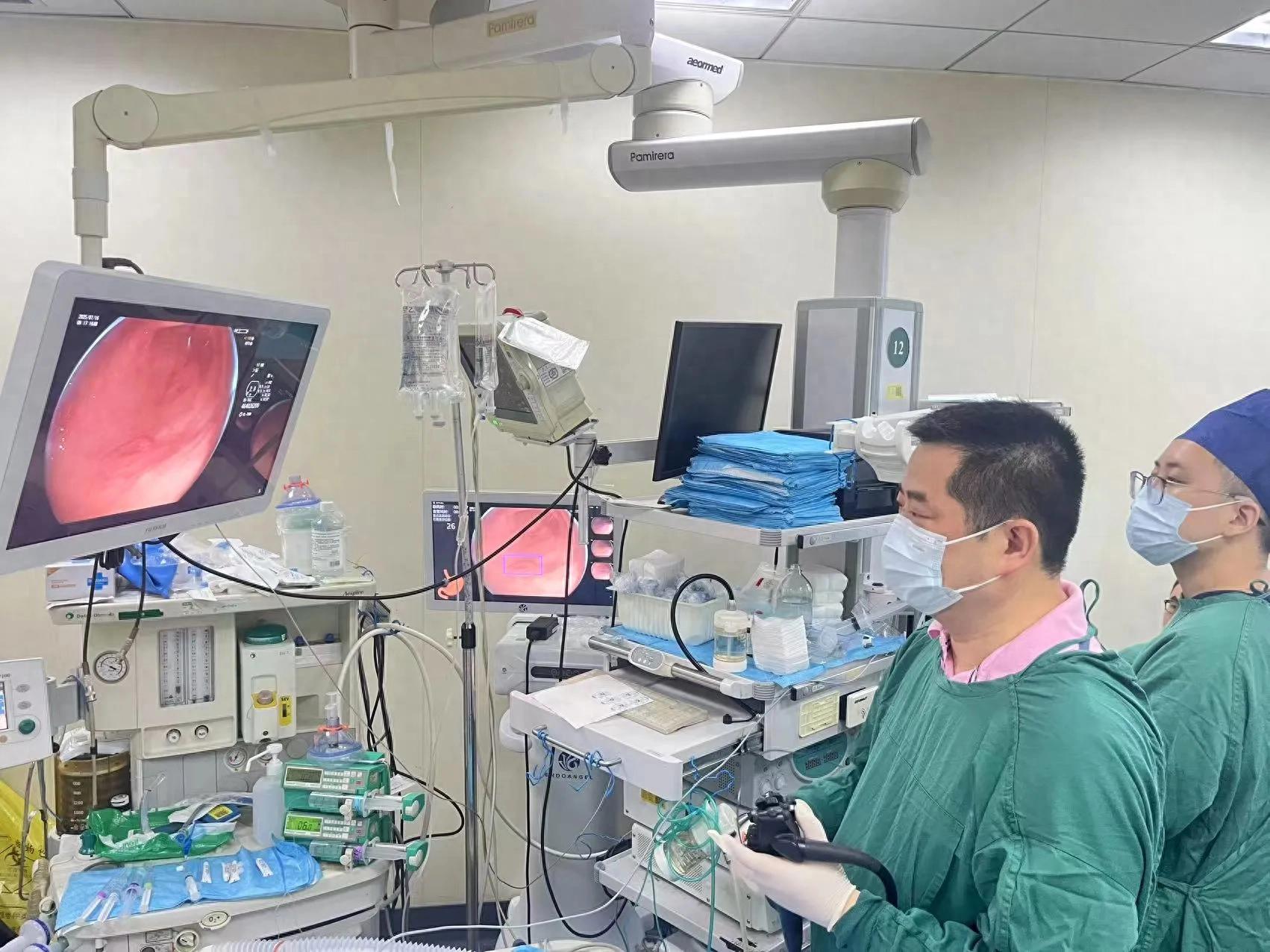 勇破十二指肠肿瘤手术「禁区」 !武大人民医院沈磊教授团队开展高难度内镜微创 ESD 技术救治两位患者