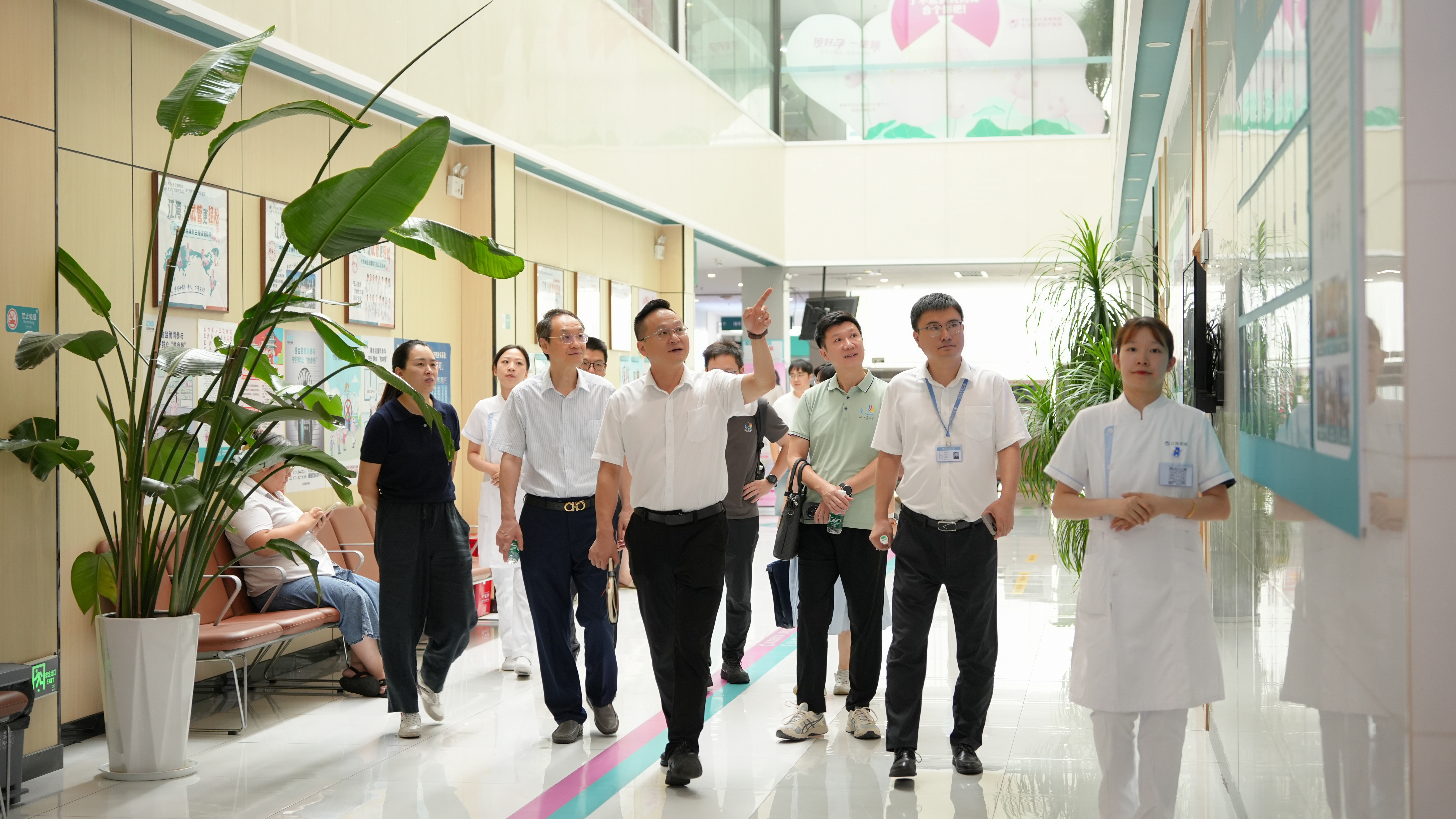 湘江实验室专家一行参观江湾医院  共探人工智能与医疗深度融合新路径