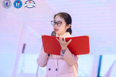 生命至暗时刻的「摆渡人」——成玲